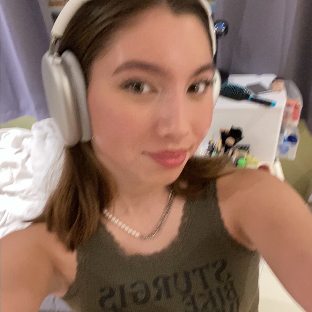 Meet Me! 🥰 - Picture 2 of 5